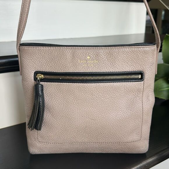 Kate Spade Taupe & Black Pebbled Leather shoulder purse handbag no smoking - Picture 1 of 11